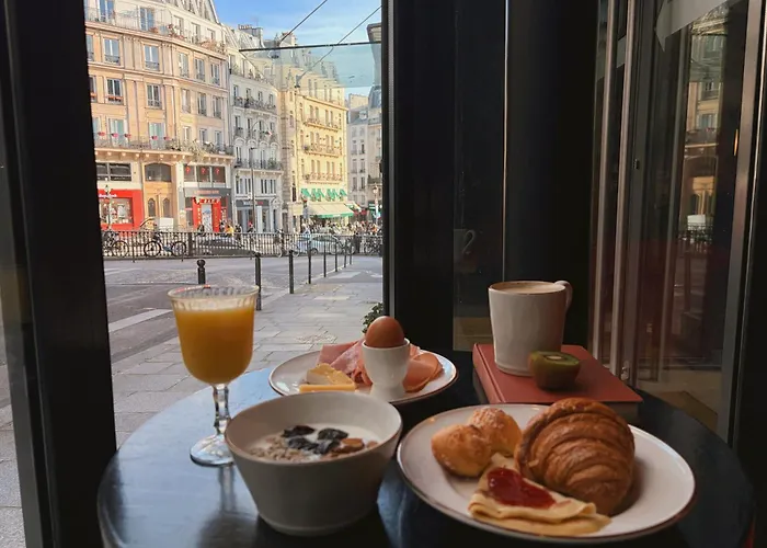 Hotel Les Theatres Parijs